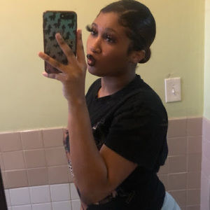 Meet your Posher, Siani